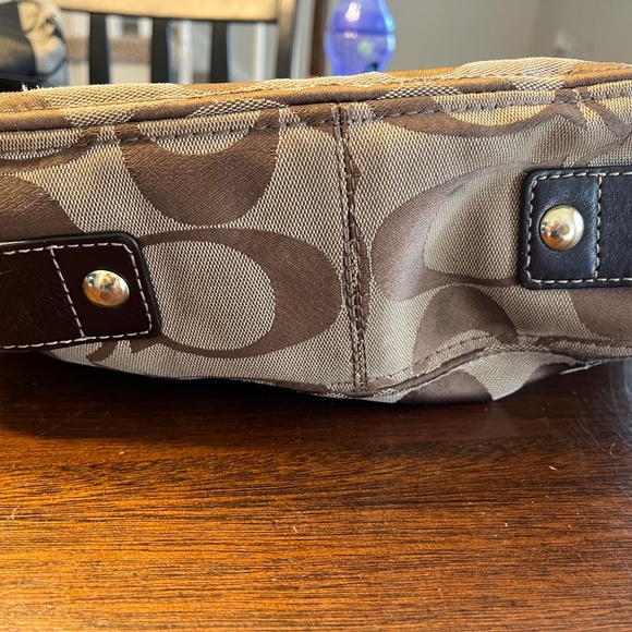 Coach Handbag - Picture 3 of 4